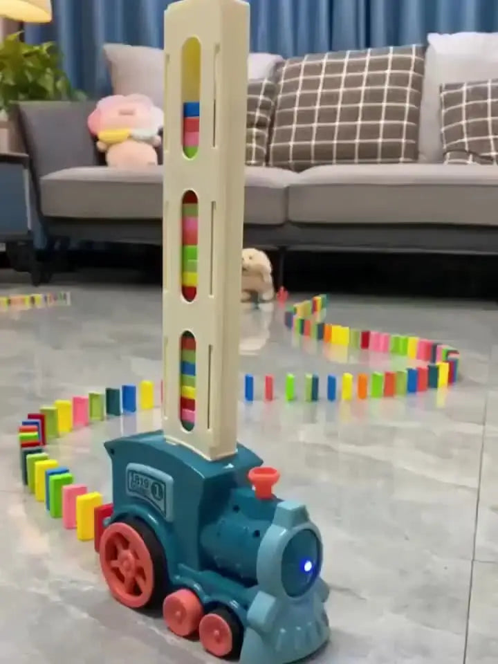 Automatic Domino Train Set: Fun for All Ages!